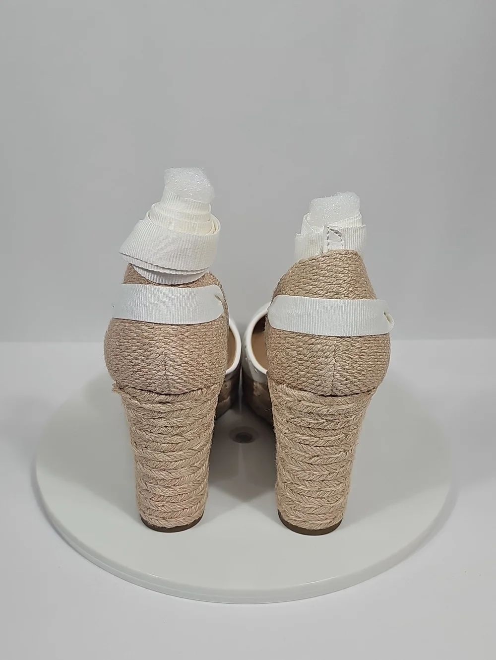 NIB On 34th Melindaa Eyelet Espadrille Wedge Lace Up Sandals White 10 Neutral
